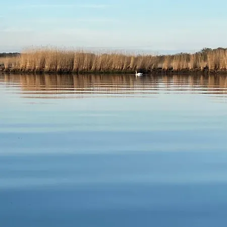 Hausboot Stoertebecker Hotel na wodzie